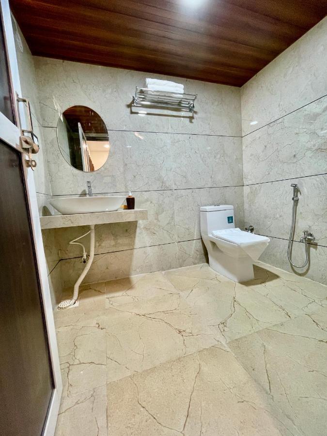 Tekri Farms And Retreat Hotel Ujjain Buitenkant foto
